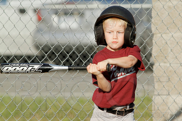 Panthers @ Mets 5-6 year old baseball 4-22-2014 (© Justin Manning) JWM_0023