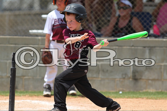 Benton (Cobb) vs. Benton (Jackson) Cal Ripken t-ball All-Stars 7-11-2015 (©Justin Manning) JWM_0040