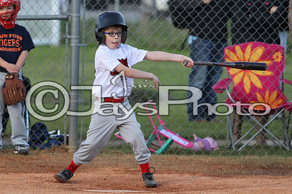 Bomb Squad vs Tigers 6-7 year old (Pitching Machine) 4-27-2015 (©Justin Manning) JWM_0064