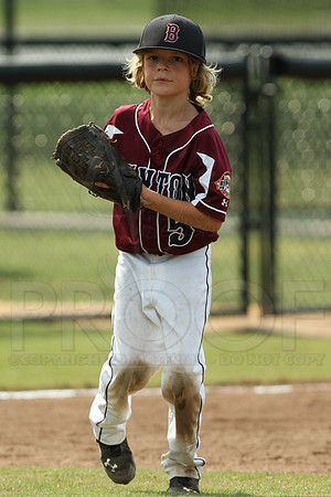 Benton-Midkiff vs. Bryant-Griffin 8 year old (Cal Ripken) 7-20-2014 (©Justin Manning) JWM_085