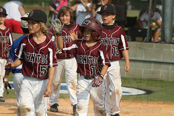 Benton-Midkiff vs. Bryant-Griffin 8 year old (Cal Ripken) 7-20-2014 (©Justin Manning) JWM_395