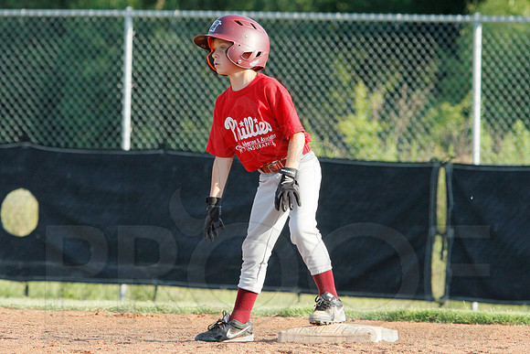 Phillies vs. Razorbacks 5-6 year old baseball 6-3-2014 (© Justin Manning) JWM_0135
