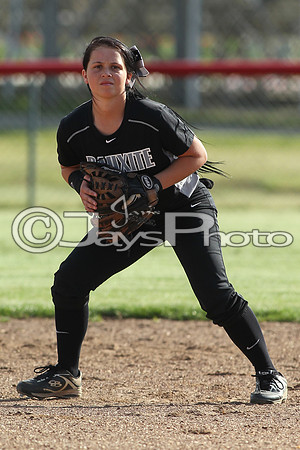 Bauxite @ Harmony Grove softball 4-21-2015 (©Justin Manning) JWM_0176