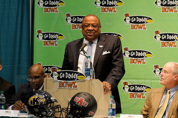 Go Daddy Press Conference (Larry the Cable Guy) & Mayor Luncheon 1-4-13 (Justin Manning)0024