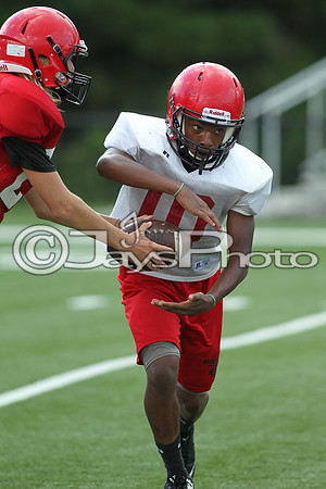 Harmony Grove Football Practice 8-10-17_JWM00243