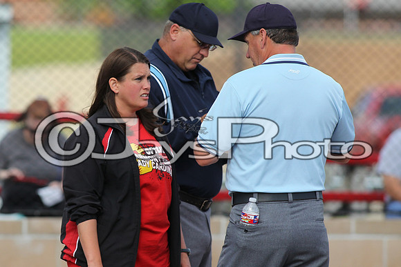 Bauxite @ Harmony Grove softball 4-21-2015 (©Justin Manning) JWM_0016