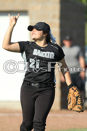Bauxite @ Harmony Grove softball 4-21-2015 (©Justin Manning) JWM_0373