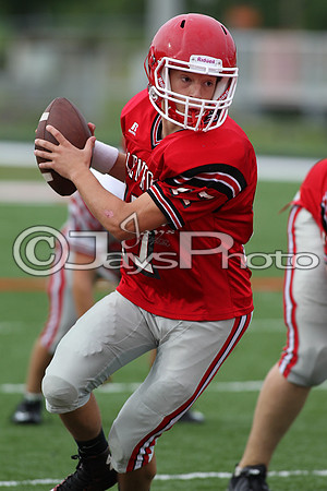 Glen Rose towel game (preseason football red-white game) 5-28-2015 (©Justin Manning) JWM_0021