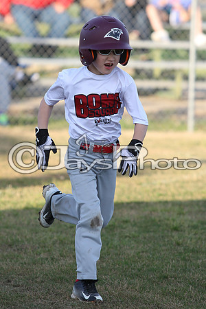 Bomb Squad vs Tigers 6-7 year old (Pitching Machine) 4-27-2015 (©Justin Manning) JWM_0191