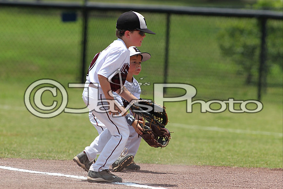 Benton (Cobb) vs. Benton (Jackson) Cal Ripken t-ball All-Stars 7-11-2015 (©Justin Manning) JWM_0017