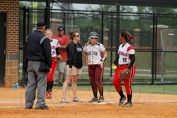 Benton vs. Russellville State Simi-Finals 5-17-2014 (© Justin Manning) JWM_0464