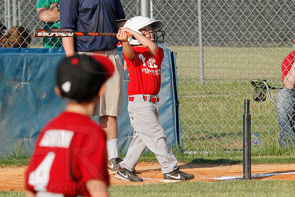 Phillies vs. Razorbacks 5-6 year old baseball 6-3-2014 (© Justin Manning) JWM_0089