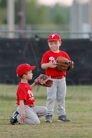 Phillies vs. Panthers 5-6 year old 5-6-2014 (© Justin Manning) JWM_0124