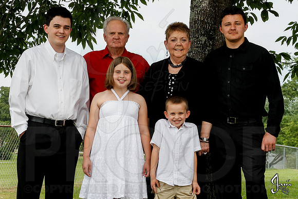 Woods Family-Senior photos 5-23-13 (© Justin Manning) JWM0011