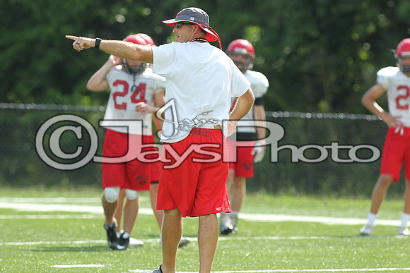 Harmony Grove Football Practice 8-10-17_JWM00090