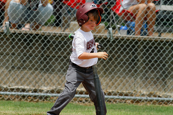 Benton vs. Lonoke 5-6 year old All Stars 6-27-2014 (©Justin Manning) JWM_031