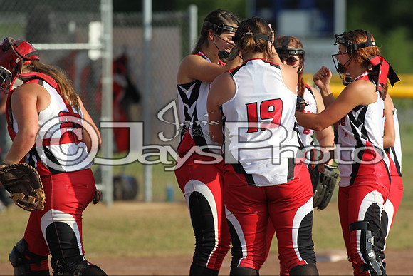 Glen Rose vs Harding Academy softball (Regionals) 5-8-2015 (©Justin Manning) JWM_0107
