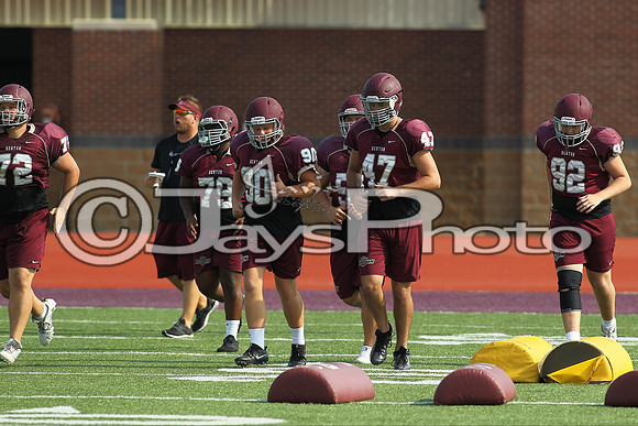 Benton Football Practice 8-4-17_JWM00195
