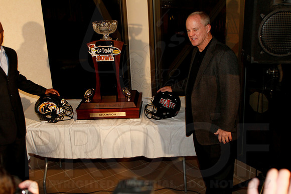 Go Daddy Press Conference & Reception 1-2-12 (Justin Manning)0060