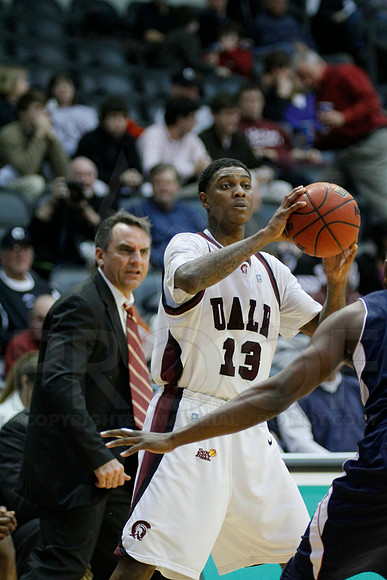 FAU @ UALR 1-24-13 (Justin Manning)0320