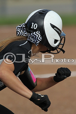 Bauxite @ Harmony Grove softball 4-21-2015 (©Justin Manning) JWM_0033