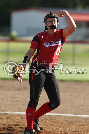 Bauxite @ Harmony Grove softball 4-21-2015 (©Justin Manning) JWM_0337