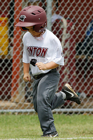 Benton vs. Lonoke 5-6 year old All Stars 6-27-2014 (©Justin Manning) JWM_021
