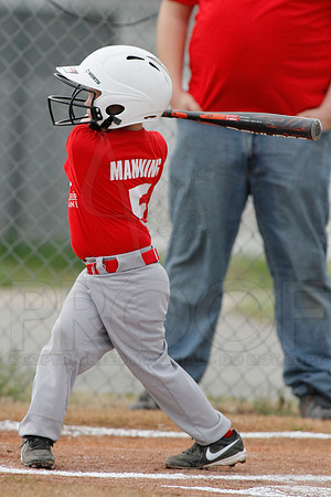 Phillies vs. Razorbacks 5-6 year old baseball 4-3-2014 (© Justin Manning) JWM_0093