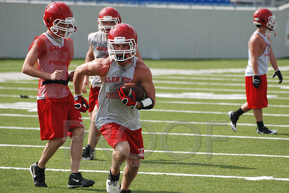 Dylan Ray running.JPG