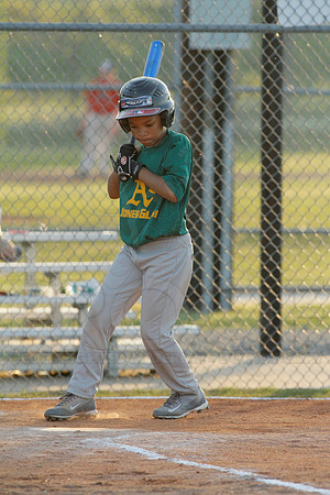 Thunder vs. A's 9-10 year old baseball 4-22-2014 (© Justin Manning) JWM_0135