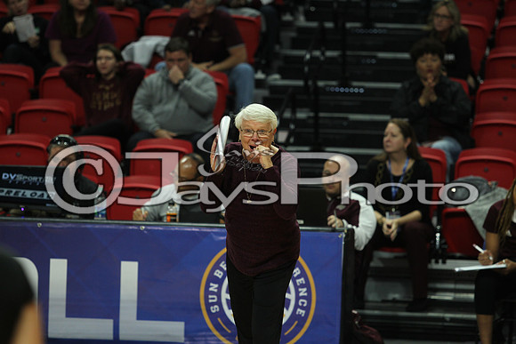 Louisiana vs. Texas State 11-18-17_JWM0151