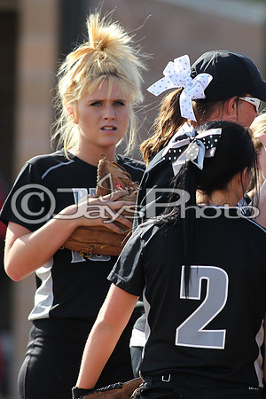 Bauxite @ Harmony Grove softball 4-21-2015 (©Justin Manning) JWM_0236