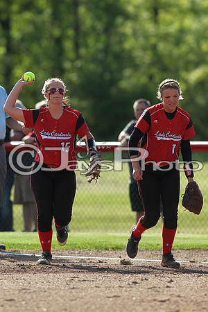 Bauxite @ Harmony Grove softball 4-21-2015 (©Justin Manning) JWM_0221