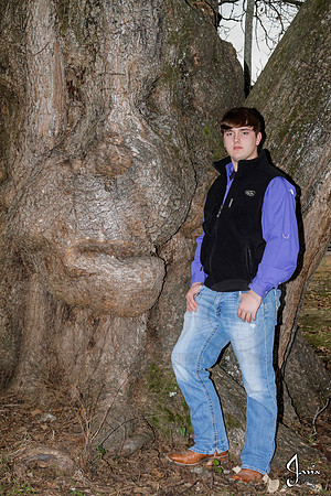 Austin Hicks senior pictures 12-29-13 (�Justin Manning) (�Justin Manning) (�Justin Manning) JWM_0074