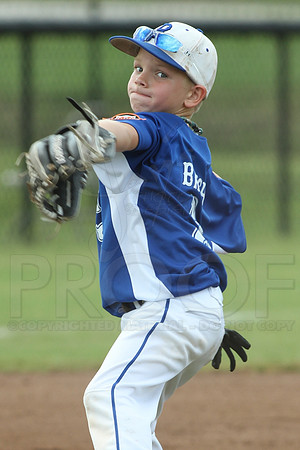 Benton-Midkiff vs. Bryant-Griffin 8 year old (Cal Ripken) 7-20-2014 (©Justin Manning) JWM_013