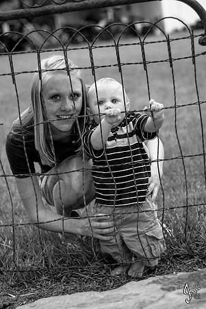 Madison & Kaleb Jacobs 7-7-12 (Justin Manning)075-2