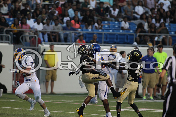 Lakeside vs LR Central 9-3-2015 (©Justin Manning) JWM_0223