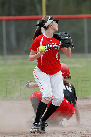 Harmony Grove @ Glen Rose softball 3-31-2014 (© Justin Manning) JWM_0032