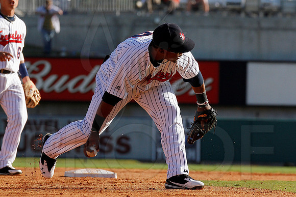 NW Arkansas Naturals @ Arkansas Travelers 4-21-12(Justin Manning)132