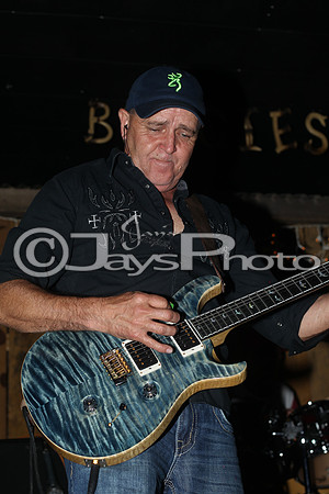 Midnight Hurricanes (Boogies)_0148
