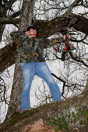 Austin Hicks senior pictures 12-29-13 (�Justin Manning) (�Justin Manning) (�Justin Manning) JWM_0079