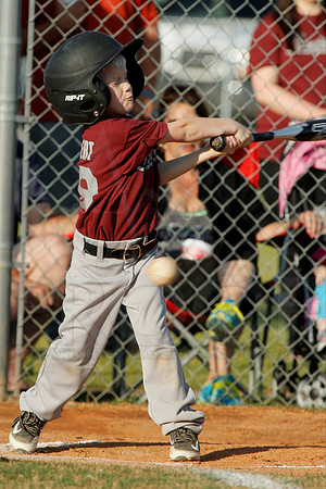 Panthers @ Mets 5-6 year old baseball 4-22-2014 (© Justin Manning) JWM_0038