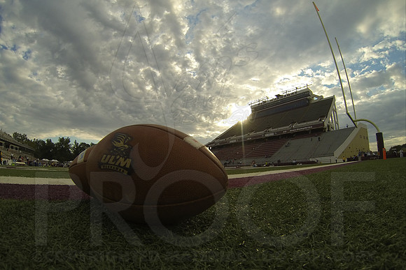 Georgia State @ ULM 10-26-13 (©Justin Manning) JWM_0725