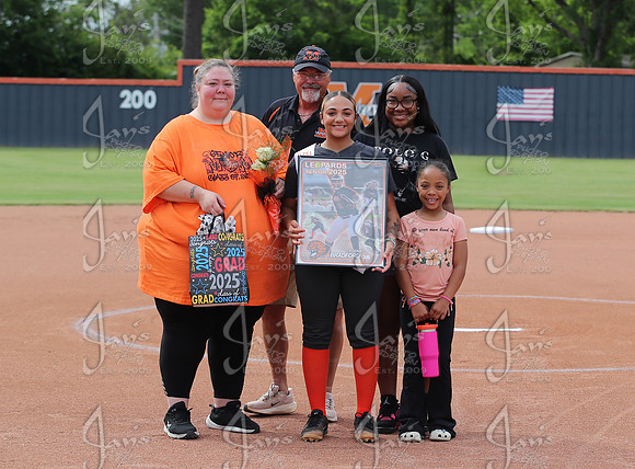 Estem @ Malvern (SENIOR NIGHT) 5-5-25_JWM_0055