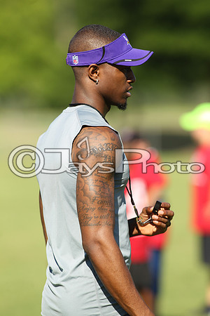 Tyrell Johnson Football Camp 6-10-17_JWM00021
