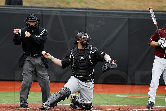 ASU @ UALR baseball 3-17-13 (© Justin Manning) JWM0219