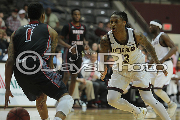 Louisiana Lafayette @ Arkansas-Little Rock Men's Basketball 1-7-2016 (©Justin Manning) JWM_0472