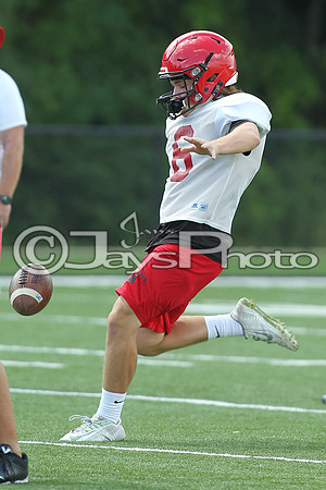 Harmony Grove Football Practice 8-10-17_JWM00054