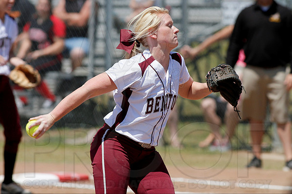 Benton vs. Mountain Home 6A State Softball Playoffs 5-11-13 (© Justin Manning) JWM0025