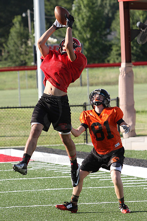 Harmony Grove Football Team Camp (Practice) 7-15-2014 (©Justin Manning) JWM_115